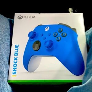 I am selling a Xbox controller